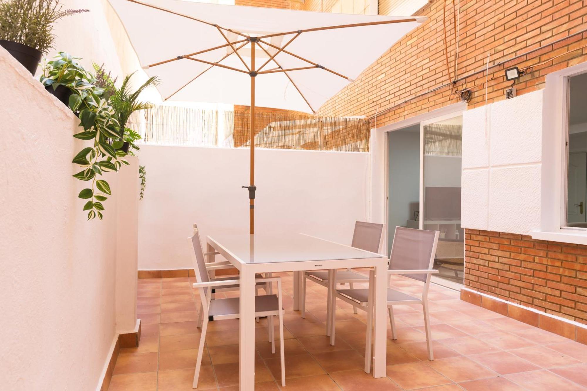 Charming Apartment Malagas Moon Экстерьер фото